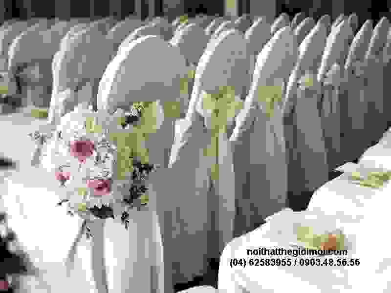 Phủ ghế tiệc cưới 