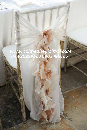 Mẫu áo phủ ghế gia đình đẹp
