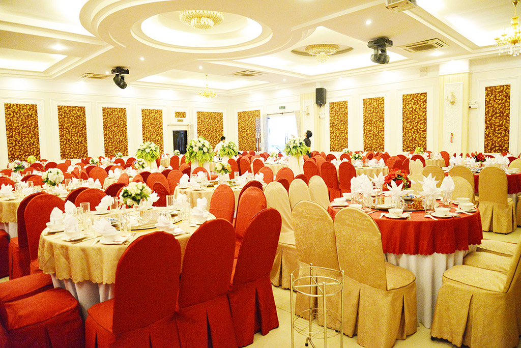 cách lựa chọn áo phủ ghế nhà hàng
