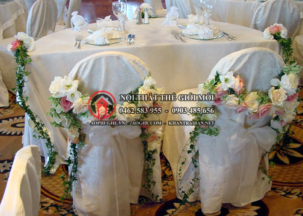 Mẫu áo phủ ghế tiệc cưới