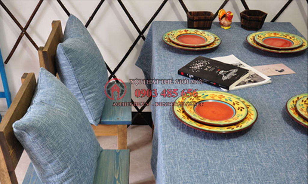Khăn trải bàn gia đình đẹp